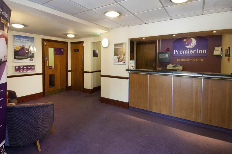 Premier Inn Milton Keynes South Dış mekan fotoğraf